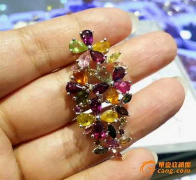 碧玺之韵 华夏收藏网上的珍宝吊坠赏析与交易指南