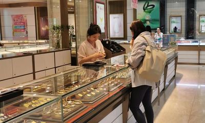 金价先涨后跌,未来走势如何?
