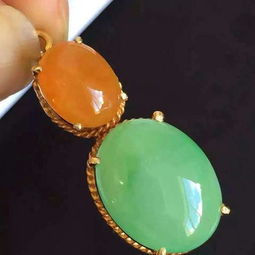 冰种黄加绿翡翠吊坠 双璧生辉，收藏与佩戴的珍稀之选